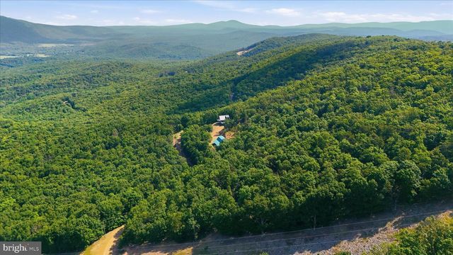 757 BROCKET DR, Springfield, WV 26763