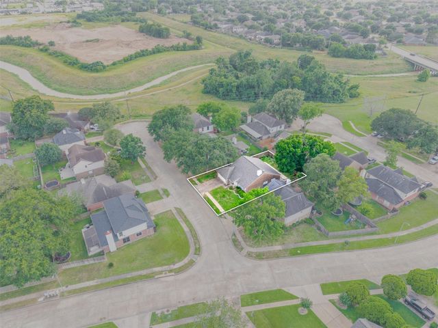 2919 Fresco Drive, Katy, TX 77449