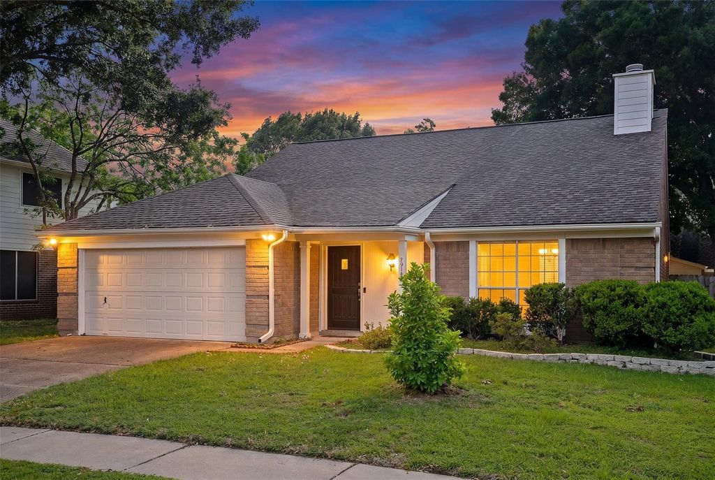 2919 Fresco Drive, Katy, TX 77449