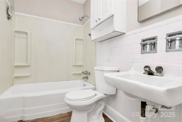 4919 Raymond Place, Charlotte, NC 28205