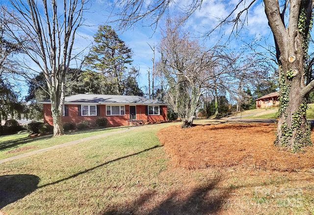 4919 Raymond Place, Charlotte, NC 28205