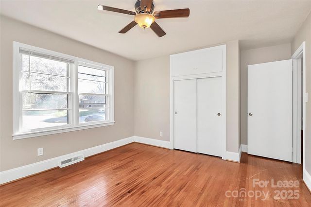 4919 Raymond Place, Charlotte, NC 28205