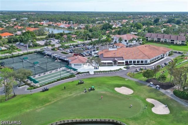 192 Fox Glen DR 2-192, Naples, FL 34104