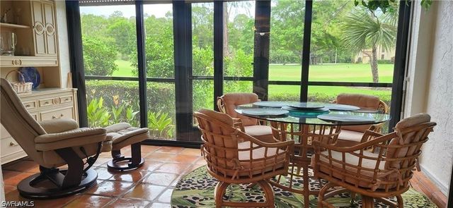 192 Fox Glen DR 2-192, Naples, FL 34104