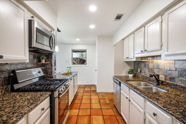 917 Warfield Way, Richardson, TX 75080