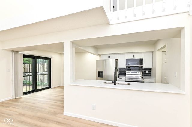 355 E Saint Clair Street, Indianapolis, IN 46202