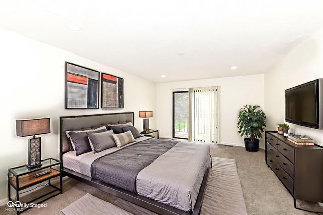 355 E Saint Clair Street, Indianapolis, IN 46202