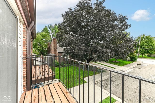 355 E Saint Clair Street, Indianapolis, IN 46202