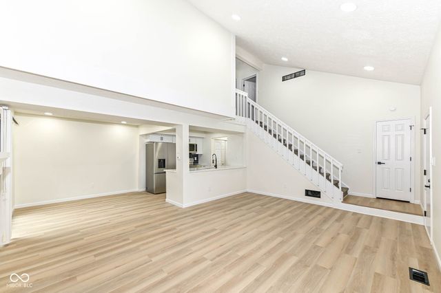 355 E Saint Clair Street, Indianapolis, IN 46202