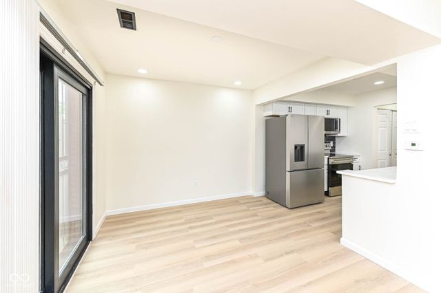 355 E Saint Clair Street, Indianapolis, IN 46202