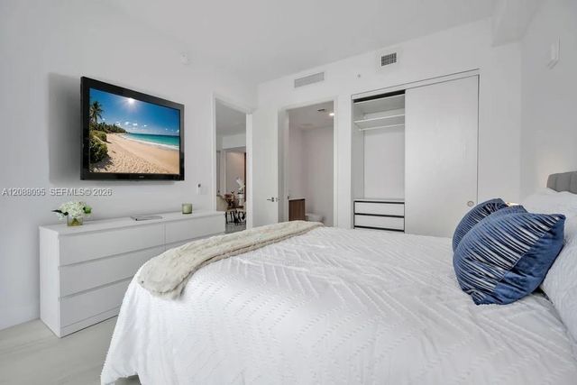 17550 Collins Avenue 1003, Sunny Isles Beach, FL 33160