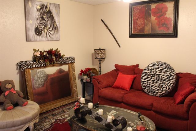 4021 Toledo Avenue, Fort Worth, TX 76133