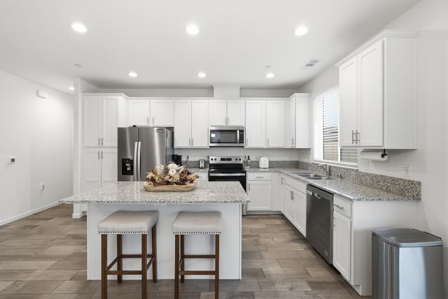 3408 Dorest Street, Tulare, CA 93274