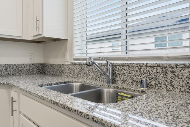 3408 Dorest Street, Tulare, CA 93274