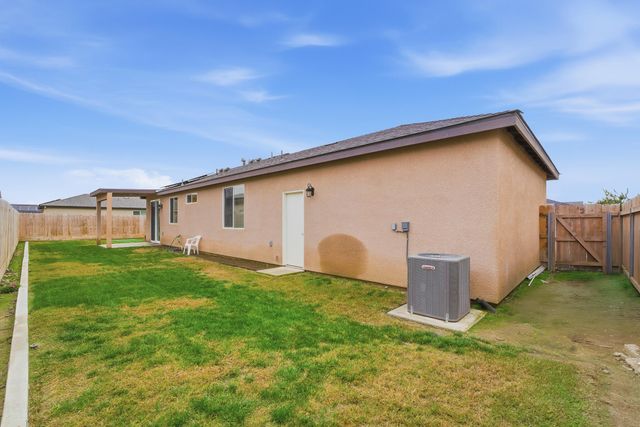 3408 Dorest Street, Tulare, CA 93274