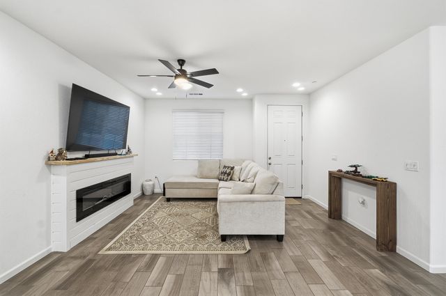 3408 Dorest Street, Tulare, CA 93274