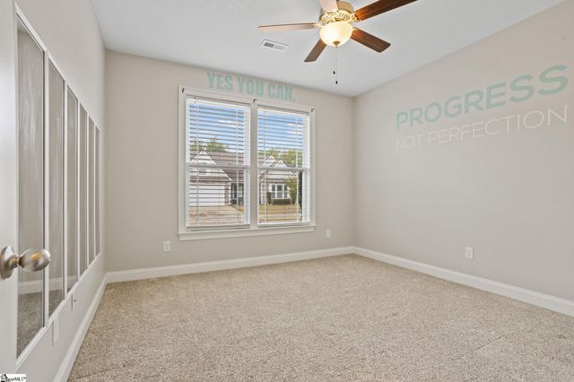 924 Hunterdale Lane, Boiling Springs, SC 29316