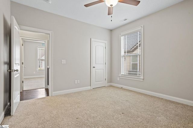 924 Hunterdale Lane, Boiling Springs, SC 29316