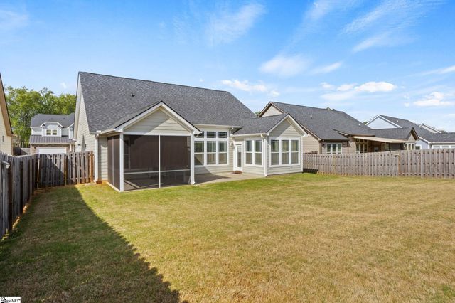 924 Hunterdale Lane, Boiling Springs, SC 29316