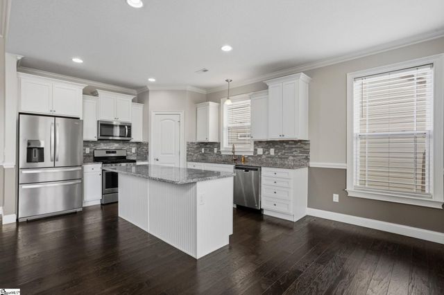 924 Hunterdale Lane, Boiling Springs, SC 29316