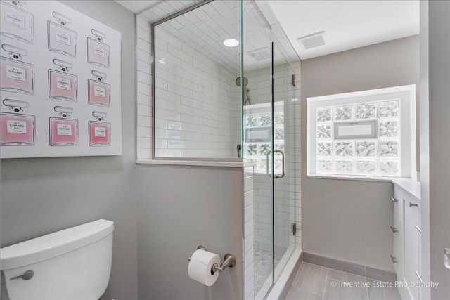 331 W Hillside Avenue, Elmhurst, IL 60126