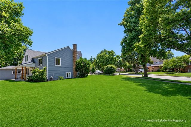 331 W Hillside Avenue, Elmhurst, IL 60126