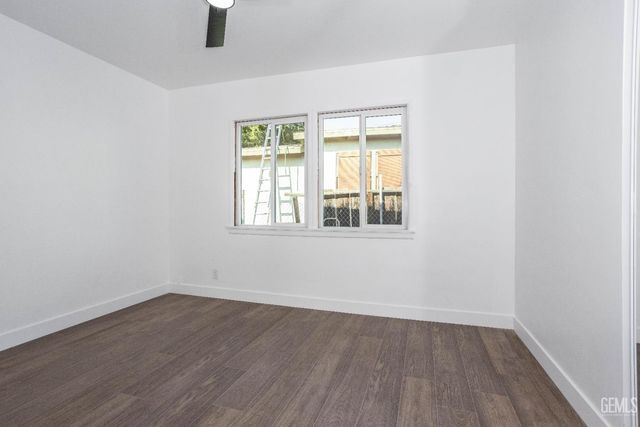 2401 Kenwood Road, Bakersfield, CA 93306