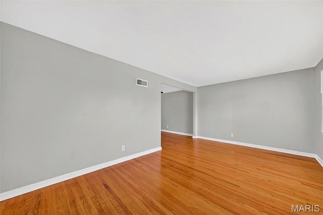 9279 Dell Court, Bellefontaine Nghbrs, MO 63137