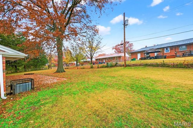 9279 Dell Court, Bellefontaine Nghbrs, MO 63137