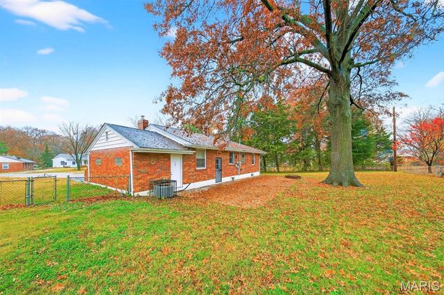 9279 Dell Court, Bellefontaine Nghbrs, MO 63137