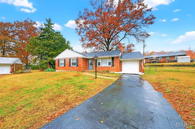 9279 Dell Court, Bellefontaine Nghbrs, MO 63137