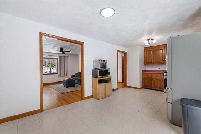 8 Barry Drive, Chelmsford, MA 01863