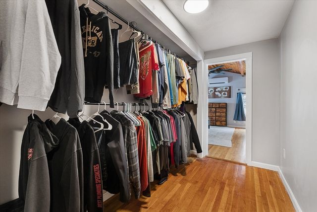 8 Barry Drive, Chelmsford, MA 01863