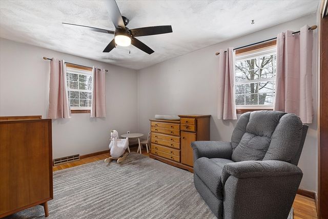 8 Barry Drive, Chelmsford, MA 01863