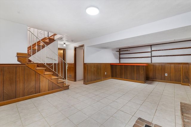 8 Barry Drive, Chelmsford, MA 01863