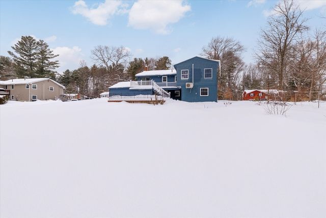 8 Barry Drive, Chelmsford, MA 01863