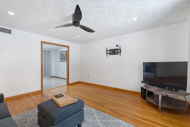 8 Barry Drive, Chelmsford, MA 01863