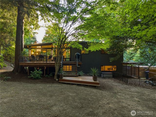 17128 2nd Avenue SW, Normandy Park, WA 98166