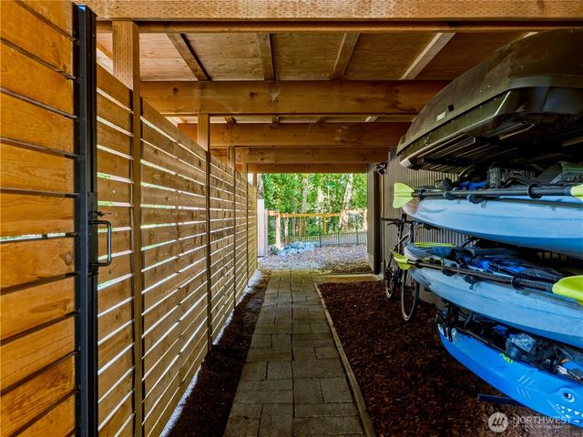 17128 2nd Avenue SW, Normandy Park, WA 98166