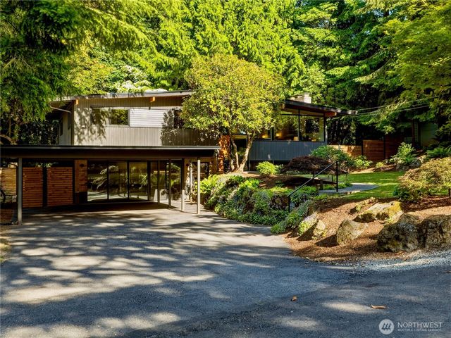 17128 2nd Avenue SW, Normandy Park, WA 98166