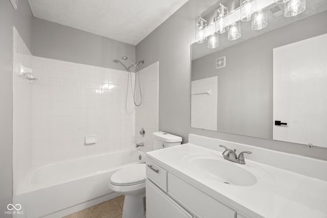 4250 Village Parkway Circle E 6, Indianapolis, IN 46254