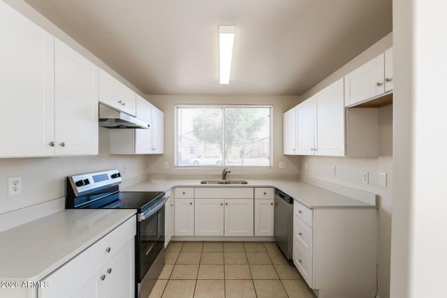 8717 W BOBBY LOPEZ Drive, Tolleson, AZ 85353