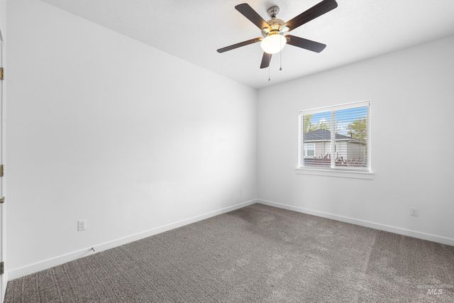 2068 W Bella Lane, Nampa, ID 83651