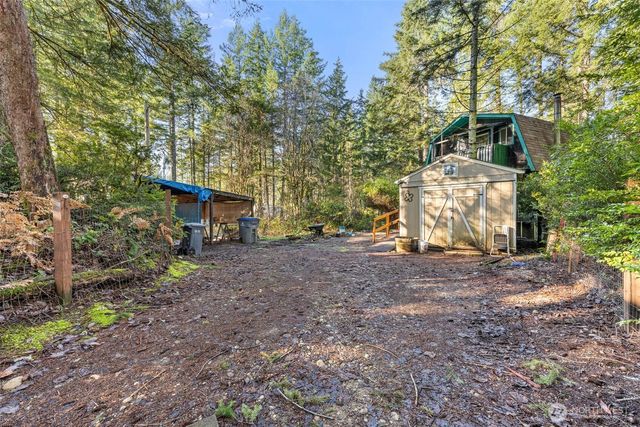 1310 NE Collins Lake Drive, Tahuya, WA 98588