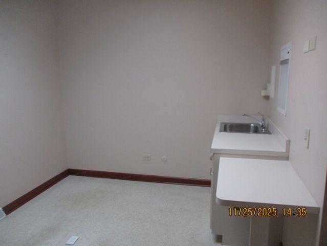 302 N Hammes Avenue 3, Joliet, IL 60435