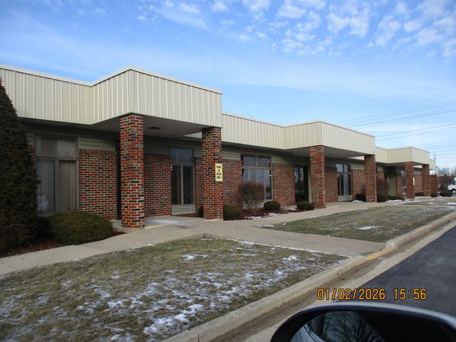 302 N Hammes Avenue 3, Joliet, IL 60435