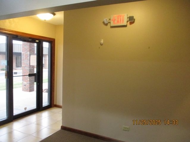 302 N Hammes Avenue 3, Joliet, IL 60435