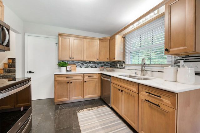 13460 Tremont STREET, Brookfield, WI 53005