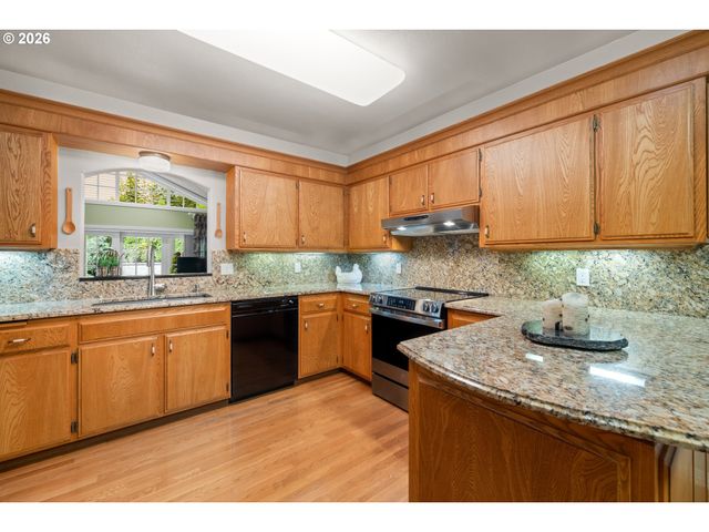 1735 Ne 169TH Ave, Portland, OR 97230