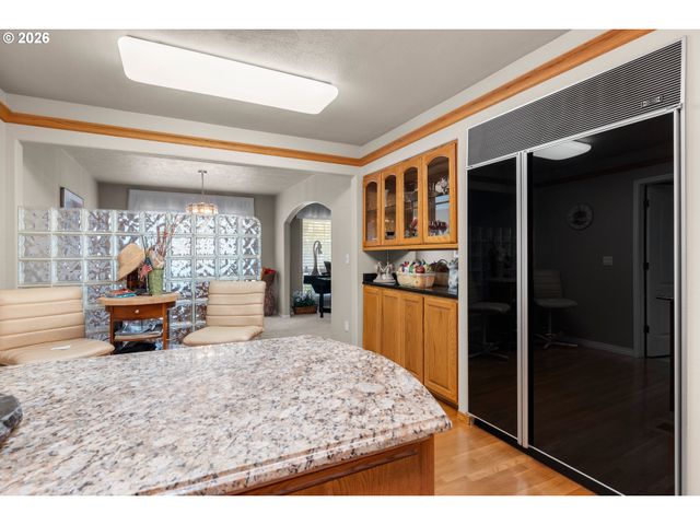 1735 Ne 169TH Ave, Portland, OR 97230